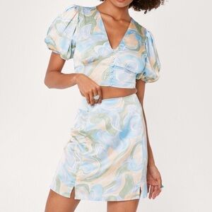 🆕 Nasty Gal 2 piece satin floral crop top & mini skirt set blue floral s…